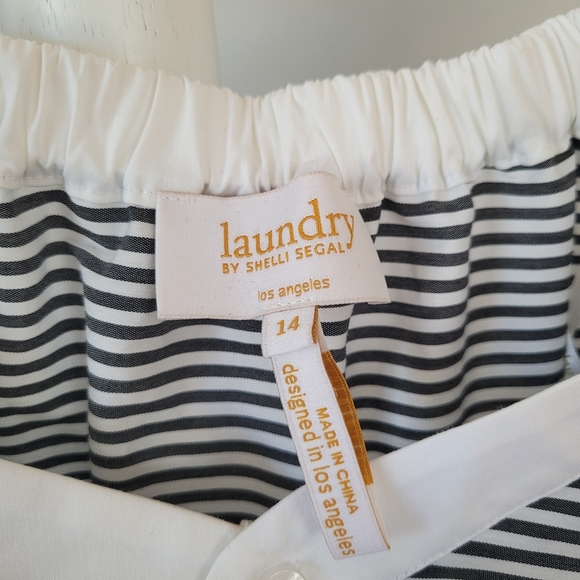 LAUNDRY by Shelli Segal Off the Shoulder Ruffle Blouse - Picture 7 of 16